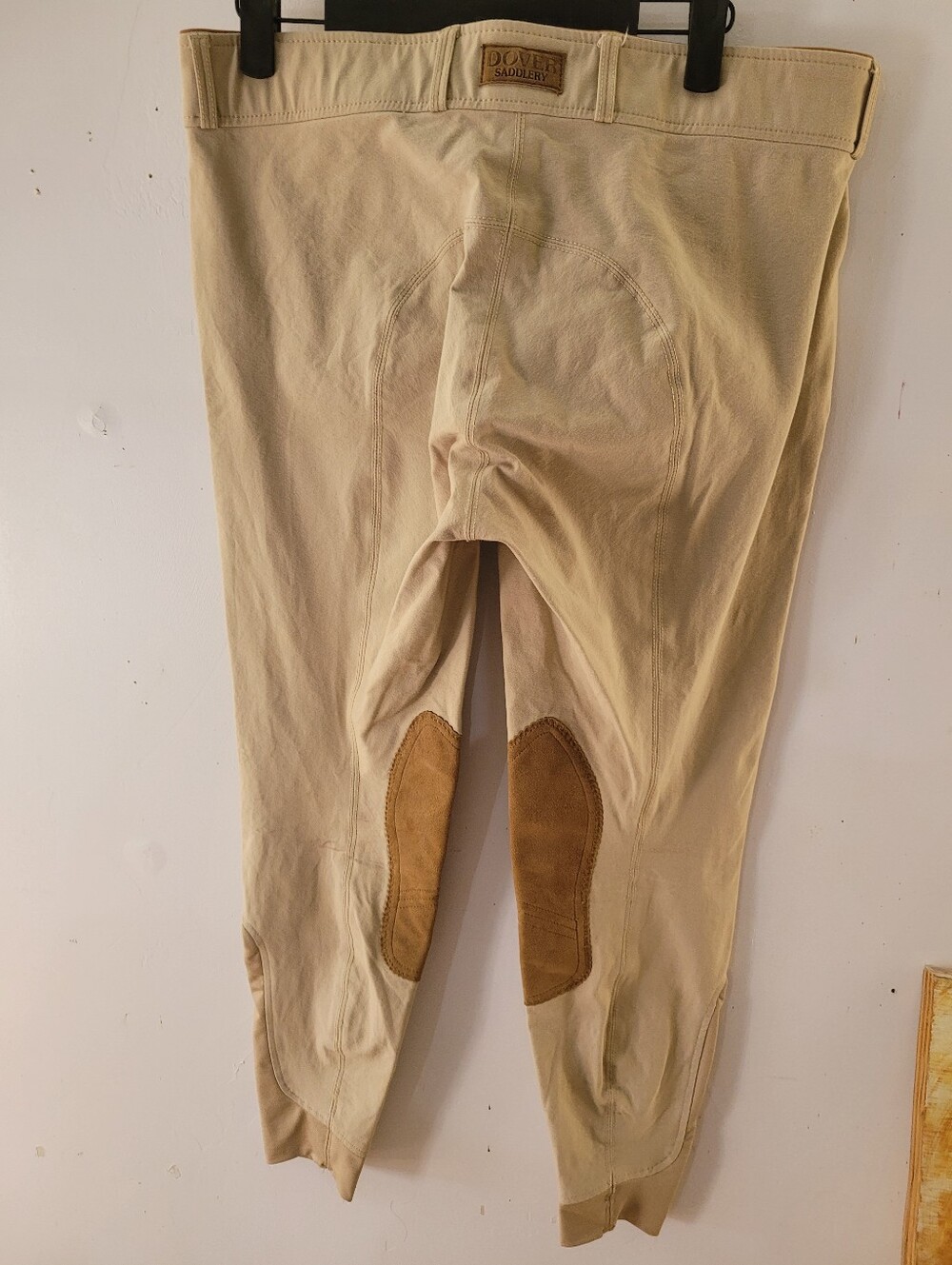 Dover Saddlery 30/10 Beige Equestrian Breeches with Suede Knee Patches